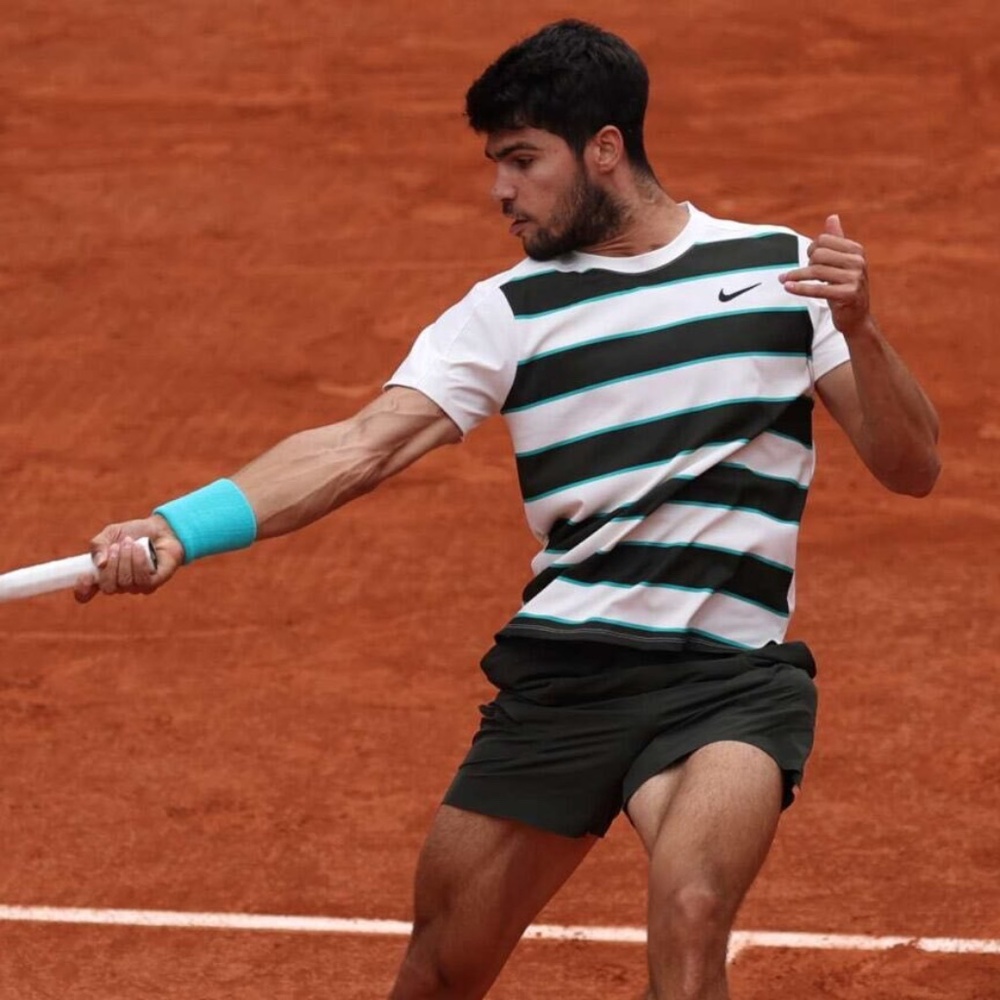 NWT Nike Court Slam Carlos Alcaraz RG25 Tennis Shirts FZ6934-110